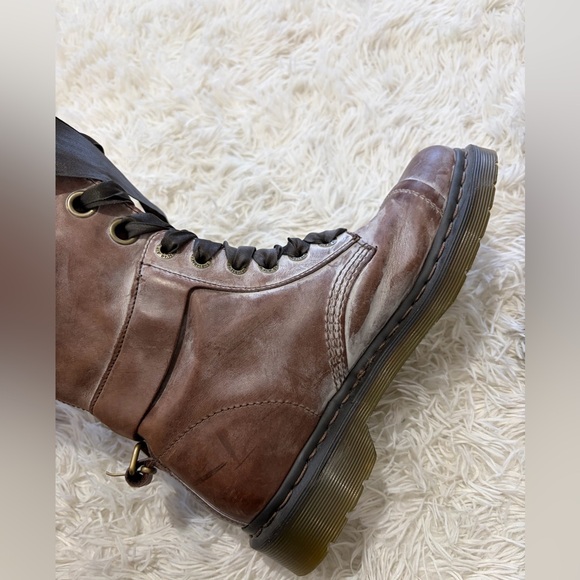 Dr. Martens Triumph 1914 Boots - Size 9 - brown - Picture 11 of 14